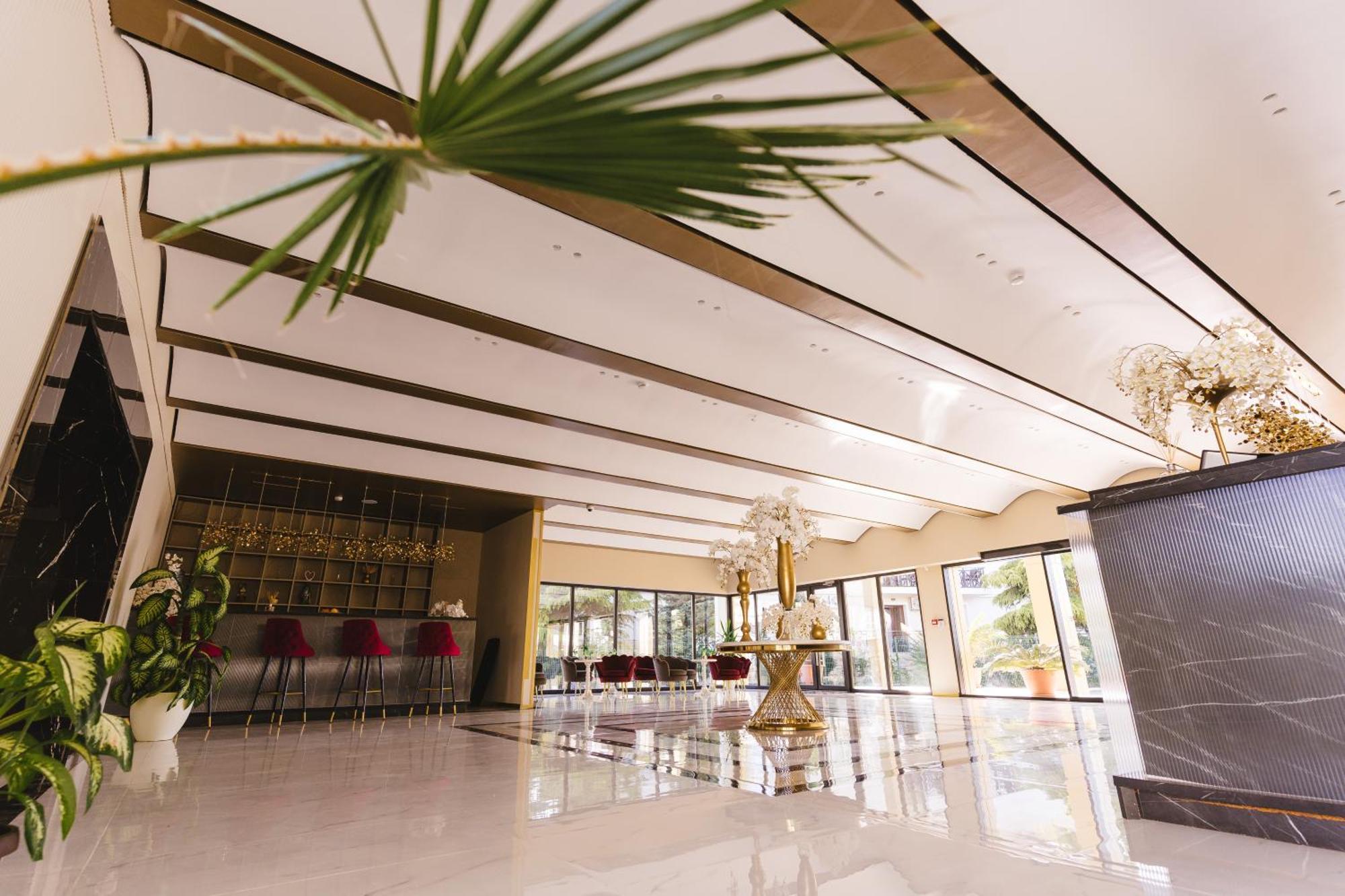 Hotel Belvedere Eforie Bagian luar foto